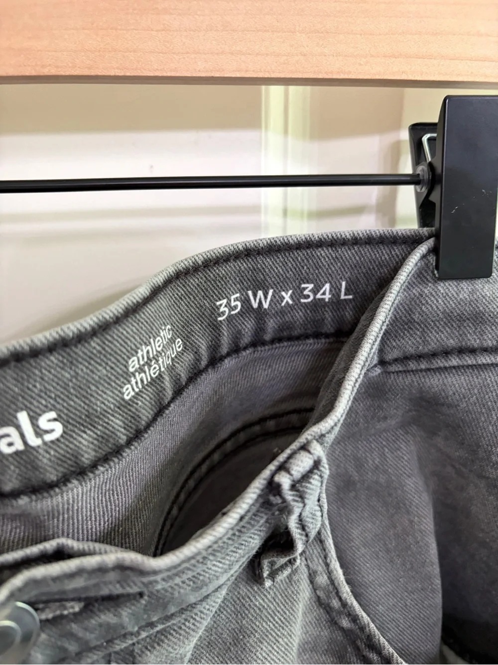 Amazon Essentials Men’s Athletic Fit Jeans — size 35W 34L. Grey. Classic.